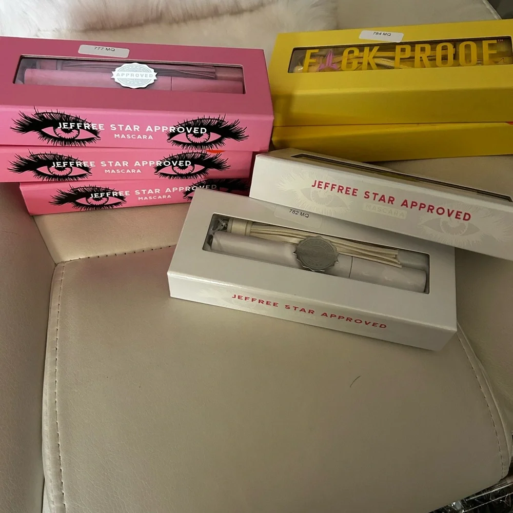 Jeffree Star Pink, Yellow or White Mascara for Voluminous Lashes